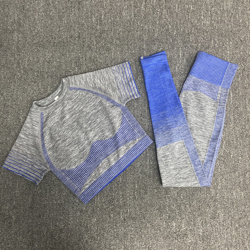 Seamless knitted yoga wear