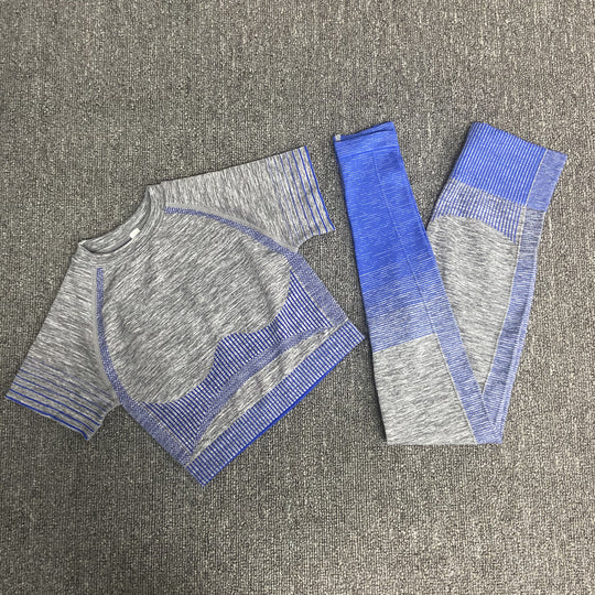 Seamless knitted yoga wear